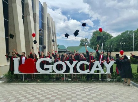 İrşad Abbasov insanlara maksimum diqqət və qayğıyla yanaşır, onların problemlərini həll edərək, onların dövlətimizə və Prezidentimizə inamını artırır!