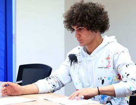 Millimizin futbolçusunun anası koronavirusdan öldü