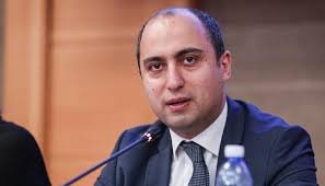 Əmrullayev Sahil Babayevin müşavirini nazirliyə gətirdi
