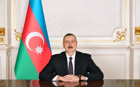 İlham Əliyev “Abşeron” yatağının dəniz əməliyyatlarının təməlqoyma mərasimində iştirak edib