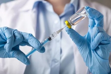 AR Səhiyyə Nazirliyinin İctimai Səhiyyə və Sanitariya-Epidemioloji Nəzarəti Şöbəsinin müdiri Nəzifə Mürsəlova mövsümi qripə qarşı peyvənd haqqında danışıb