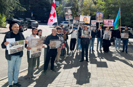 Tbilisidə Ermənistanın hərbi cinayətlərinə qarşı silsilə aksiyalar keçirilib