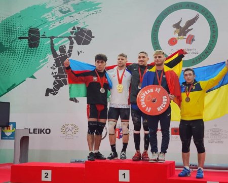 ÖMƏR CAVADOV AVROPA BİRİNCİLİYİNDƏ İKİ GÜMÜŞ MEDAL QAZANDI!