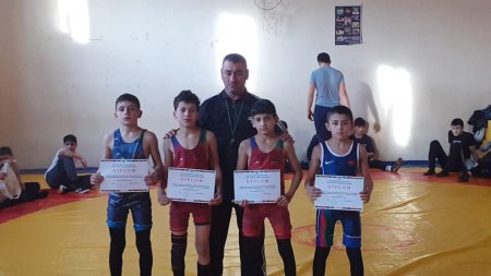 UGİM-nin “Güləş” idman zalında 20 Yanvar- Ümumxalq Hüzn günü münasibətilə yeniyetmələr arasında sərbəst güləş üzrə rayon turniri keçirilmişdir