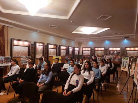 “20 Yanvar-Ümumxalq Hüzn Günü” nə həsr olunmuş məktəbli gənclər arasında  bədii qiraət müsabiqə keçirilib
