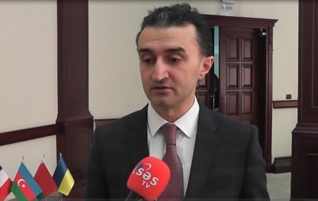 Tibb üzrə fəlsəfə doktoru, plastik, estetik və rekonstruktiv cərrah Dilqəm Məhərrəmov – peşəkarlığı və elmi fəaliyyəti ilə seçilən nüfuzlu həkim